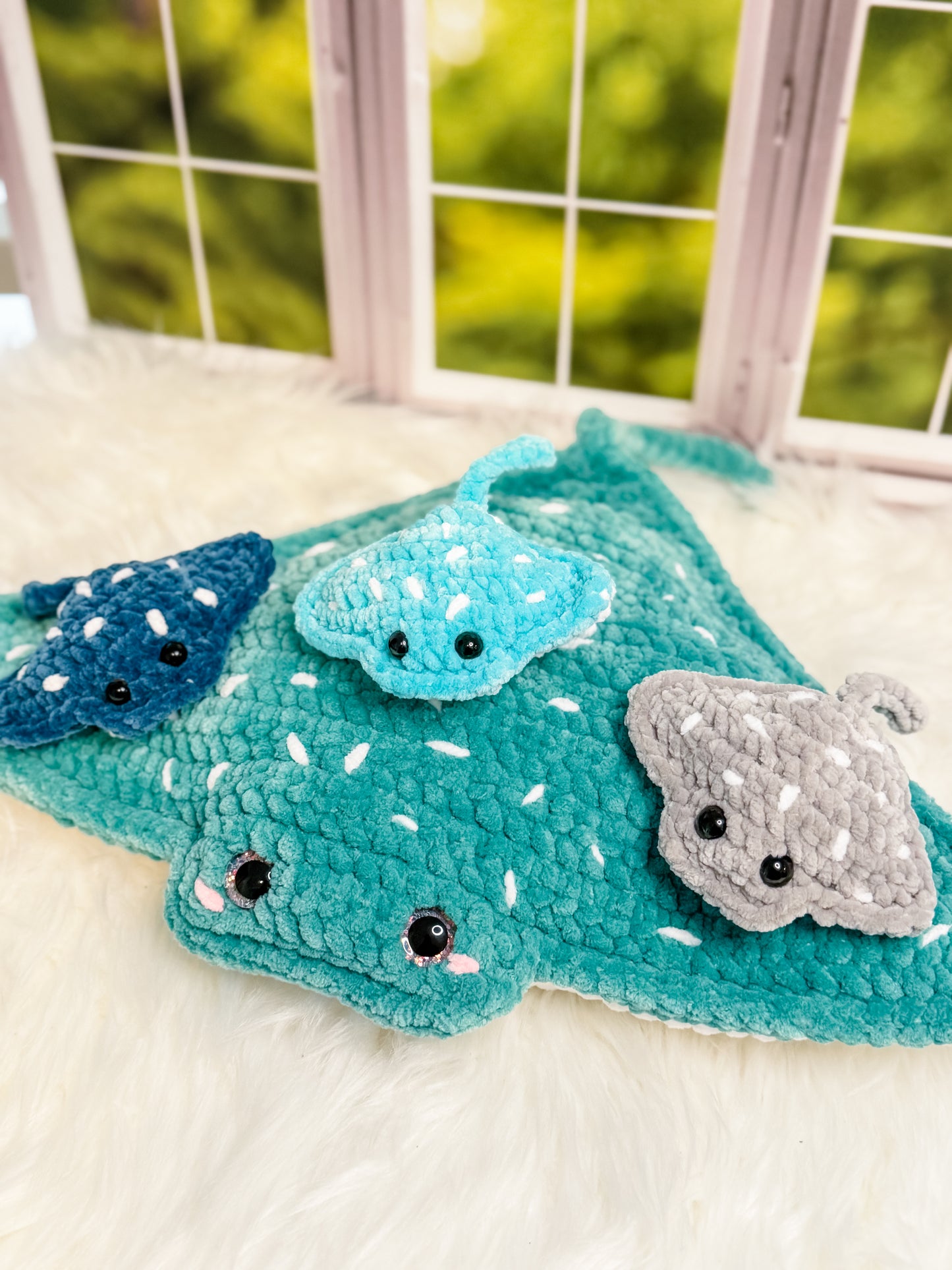 Crochet Mega Ray & Baby Rays Set