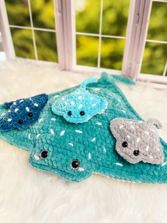 Crochet Mega Ray & Baby Rays Set